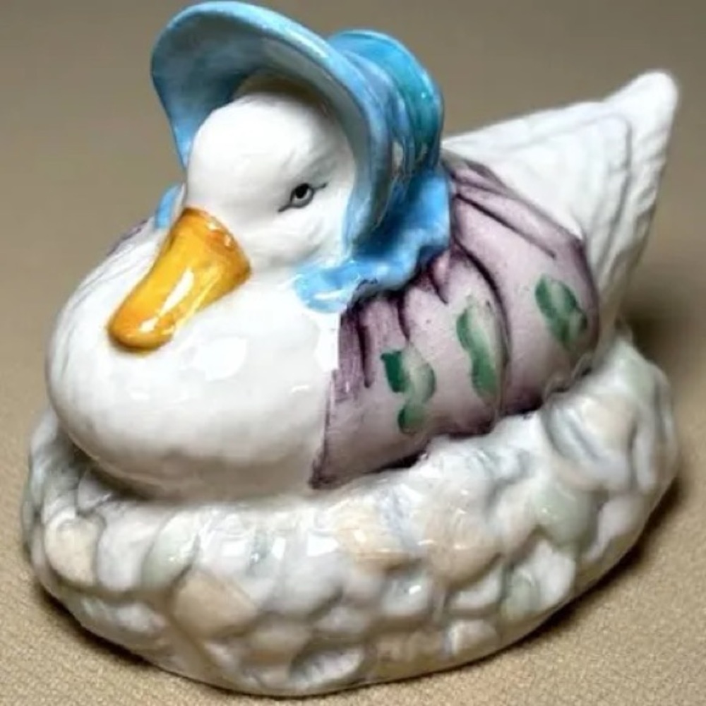 Beatrix Potter “Jemima Puddleduck Made a Feather Nest” 1983